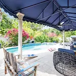 Magnificent Tropical Pool Home Miami Southbrickell