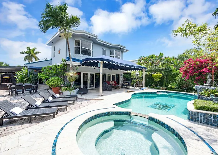 Magnificent Tropical Pool Home Miami Southbrickell