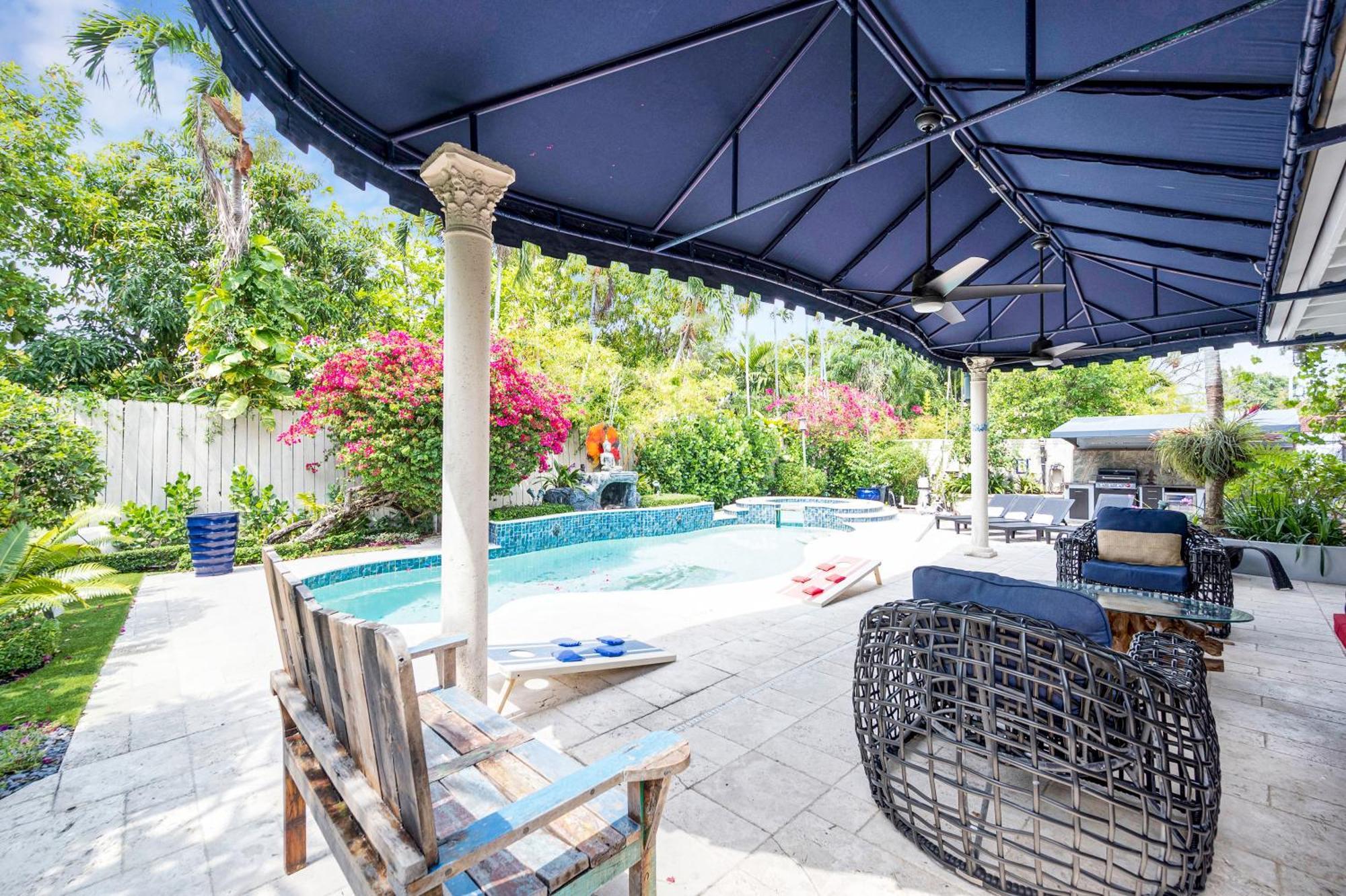 Magnificent Tropical Pool Southbrickell *