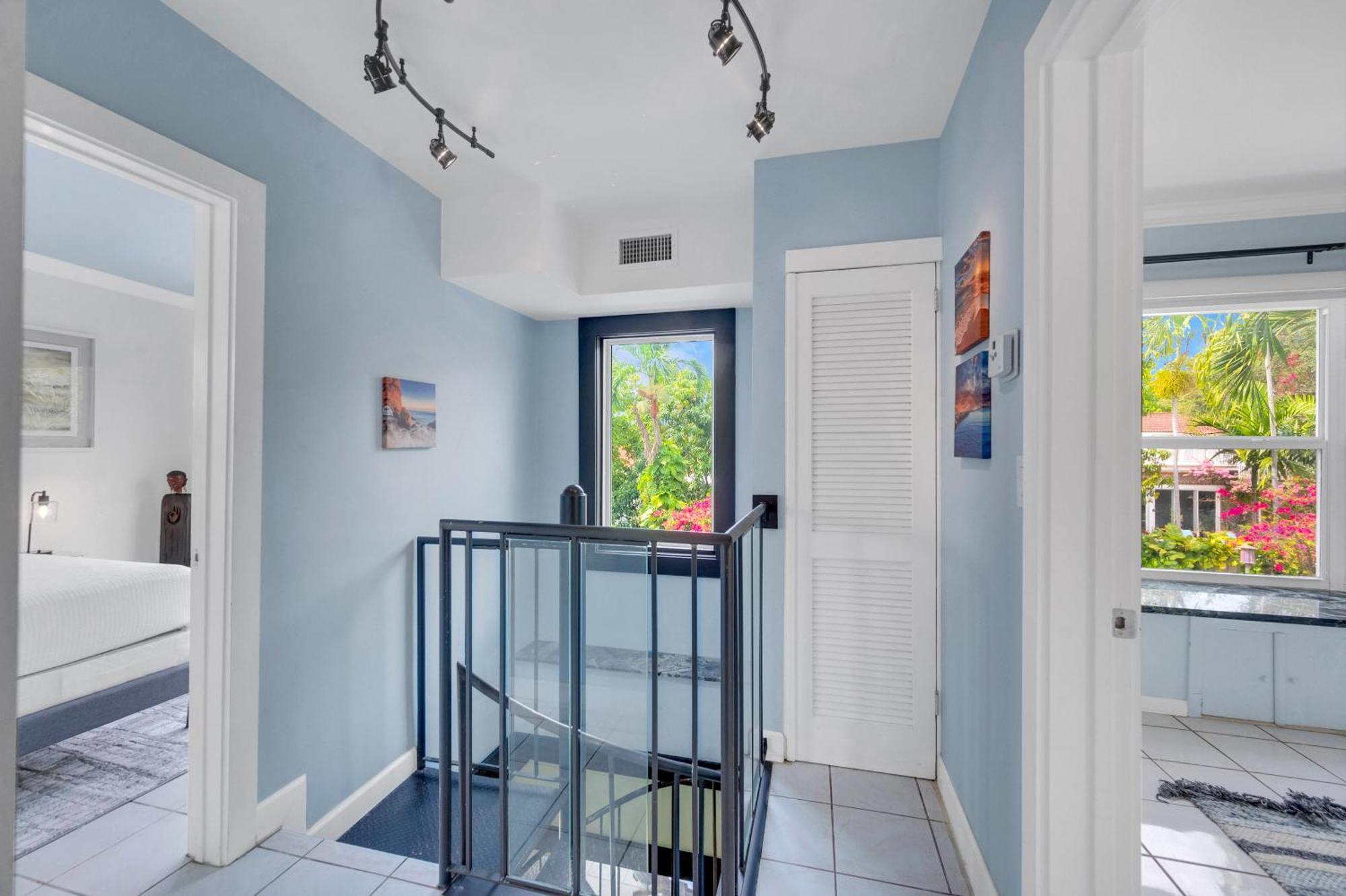 Magnificent Tropical Pool Southbrickell Holiday home