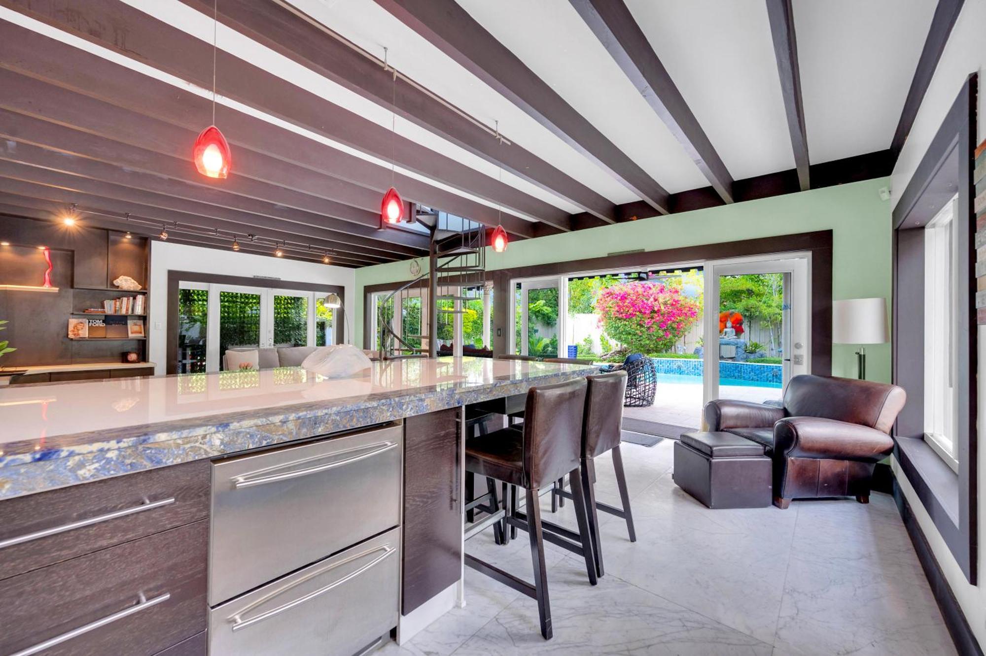 Magnificent Tropical Pool Southbrickell